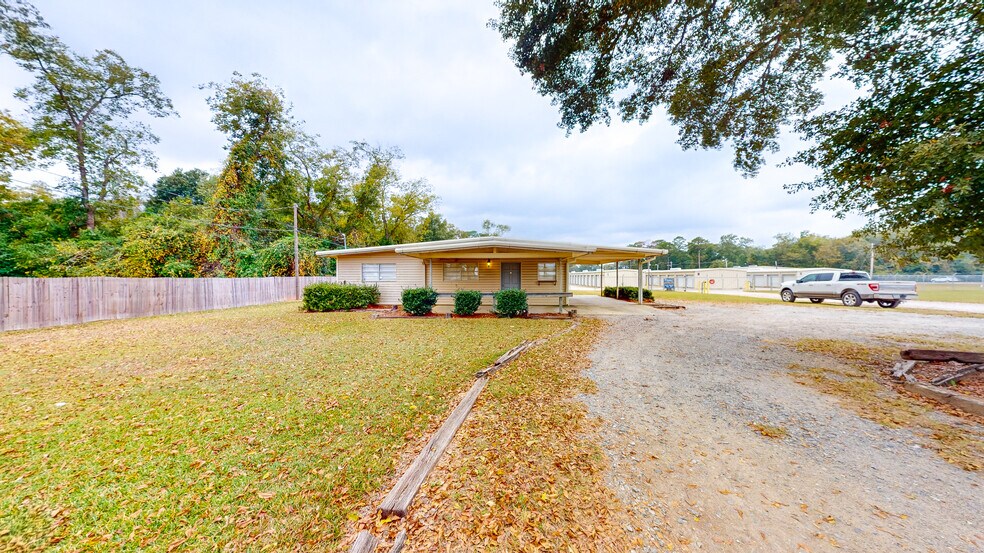 Primary Photo Of 1300 S Mock Rd, Albany Office Residential For Lease