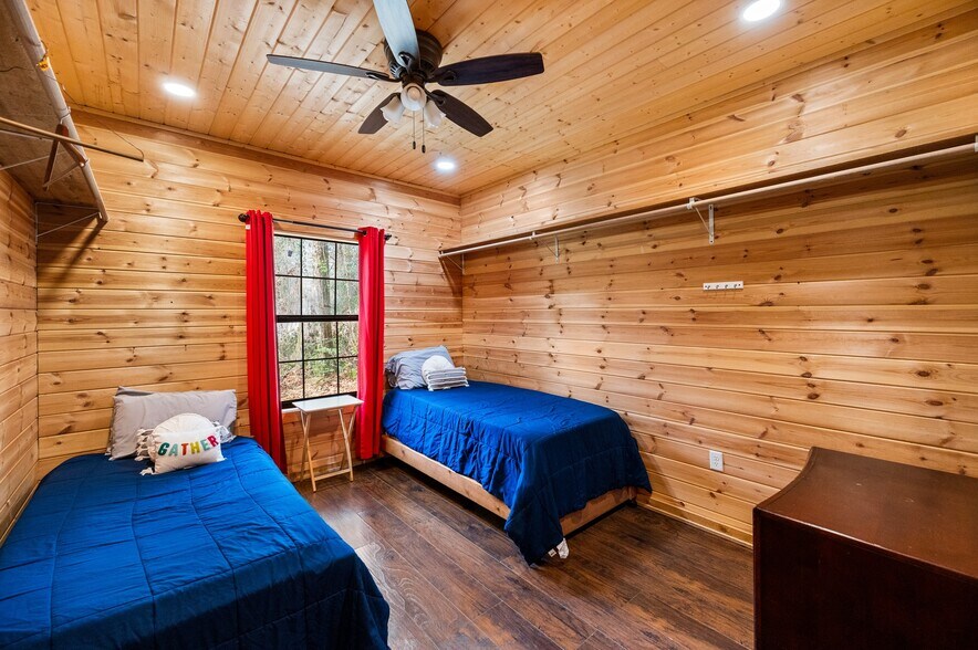 More Photos Of 54 Indian Creek Rd, Woodworth General Retail For Sale