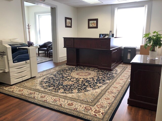 More Photos Of 15 Market Sq, Manheim Office Residential For Sale