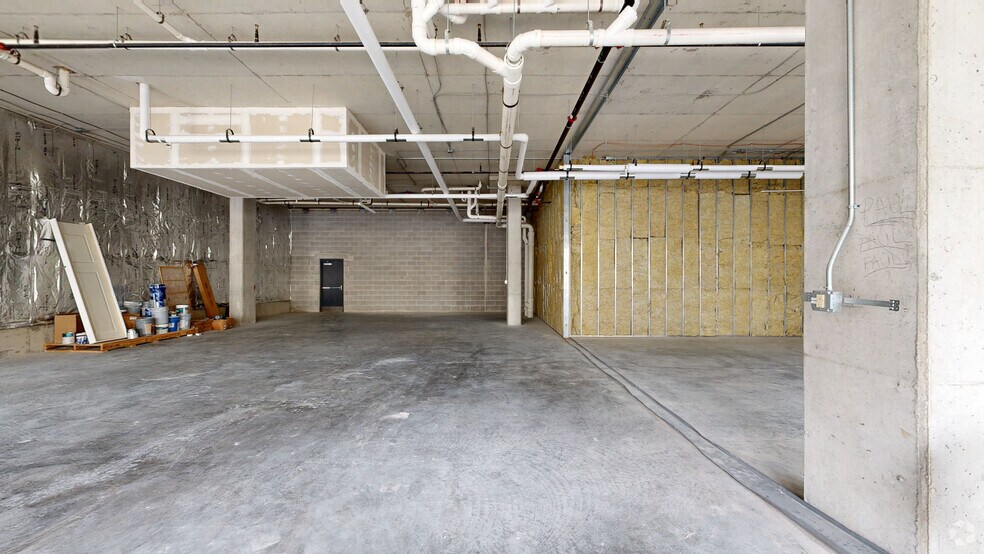 Primary Photo Of 265 E State St, Columbus Apartments For Lease
