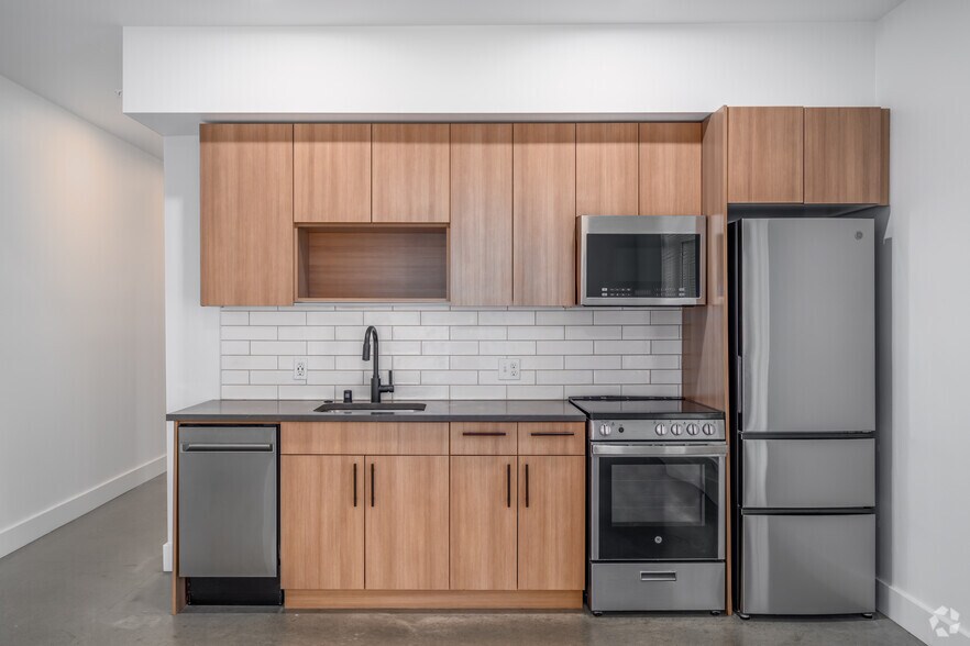 More Photos Of 104 12th Ave, Seattle Apartments For Lease