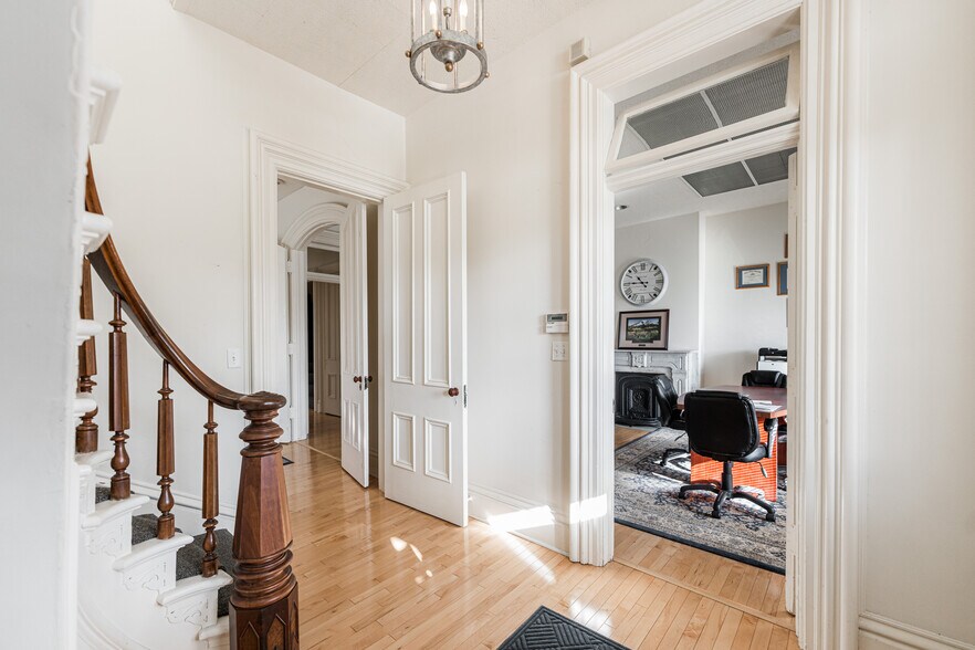 More Photos Of 223 E State St, Geneva Office For Sale