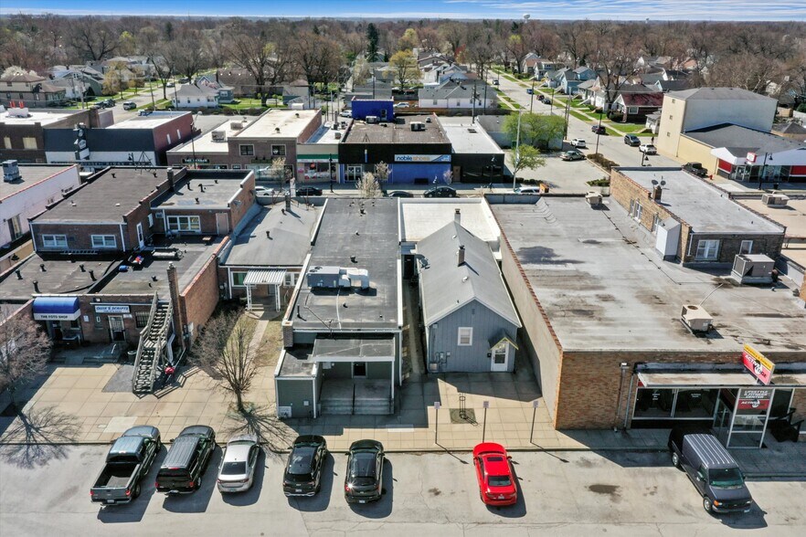More Photos Of 3322 Ridge Rd, Lansing Storefront For Lease