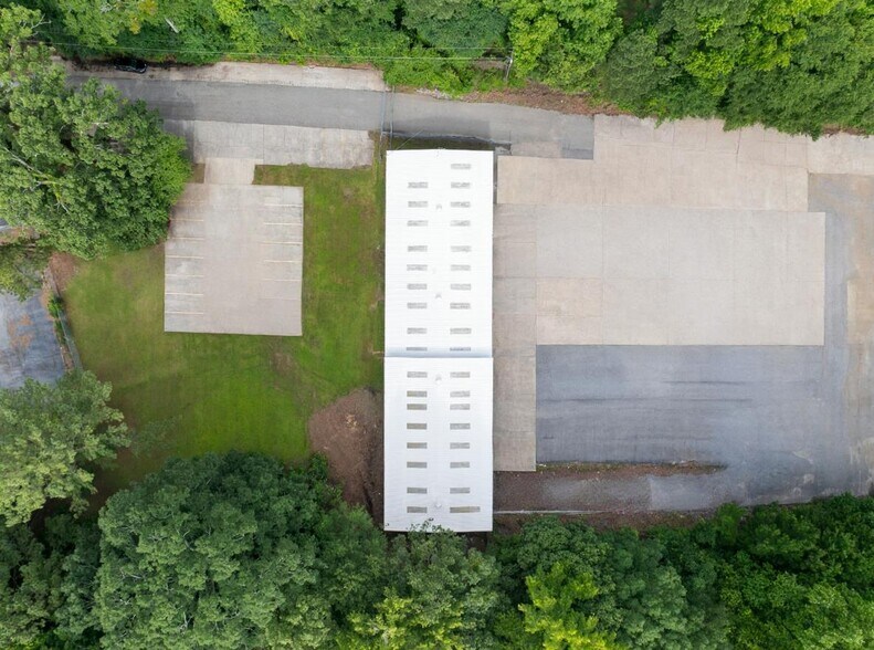 More Photos Of 900 Highway 54 E, Fayetteville Unknown For Lease
