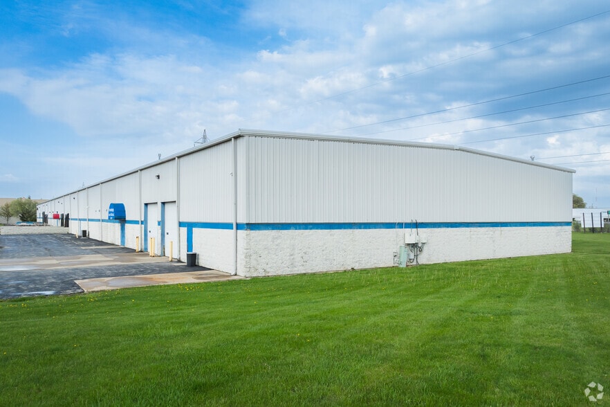 More Photos Of 6610 Fairfield Dr, Northwood Warehouse For Lease