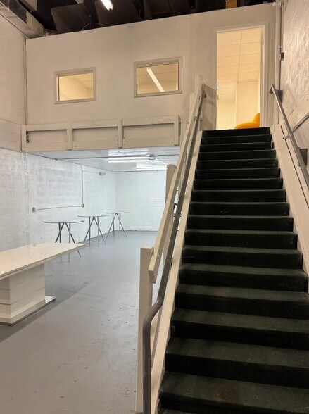 More Photos Of 672 NW 118th St, Miami Warehouse For Lease