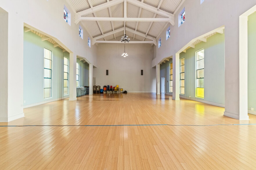 More Photos Of 6555 Geary Blvd, San Francisco Religious Facility For Sale