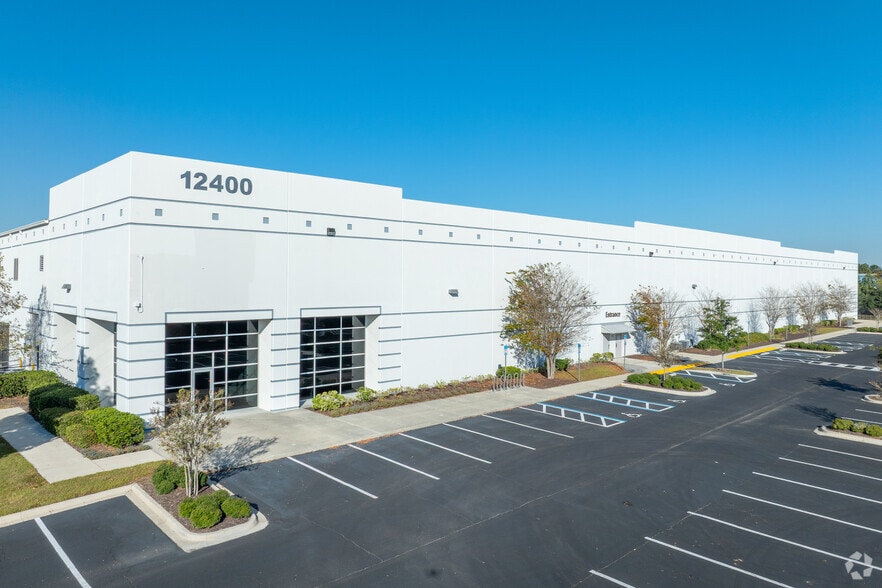 More Photos Of 12400 Presidents Ct, Jacksonville Warehouse For Lease