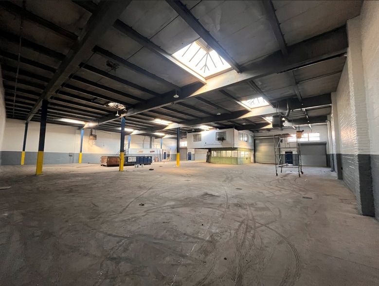 More Photos Of 945-975 Close Ave, Bronx Distribution For Lease