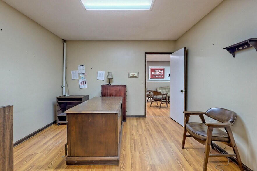 More Photos Of 1552 Highway 441 N, Clayton Office For Sale