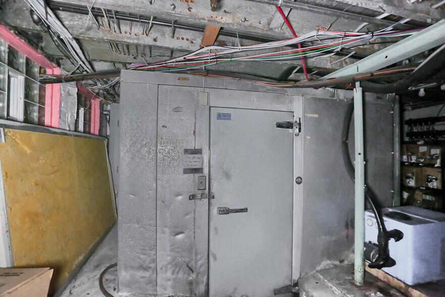 More Photos Of 634 Camp Horne Rd, Pittsburgh General Retail For Sale