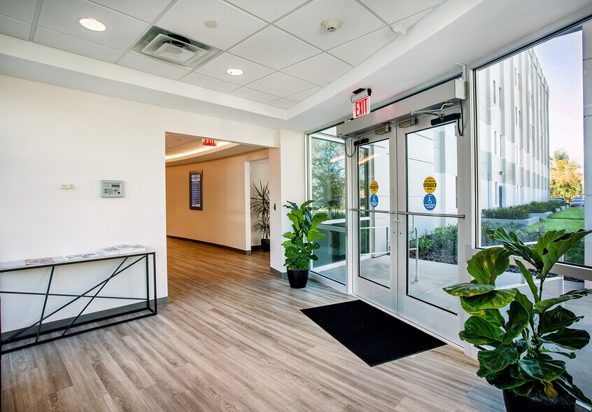 More Photos Of 3500 E Fletcher Ave, Tampa Medical For Lease