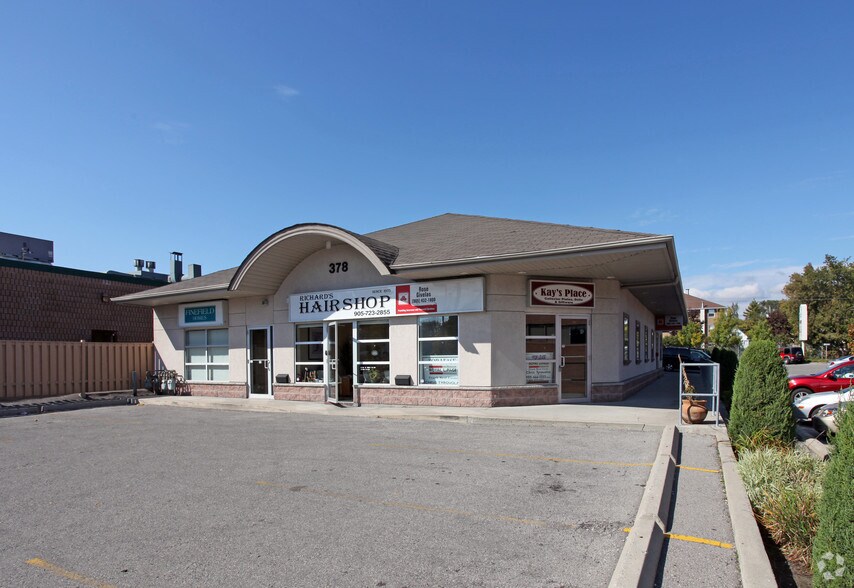Primary Photo Of 378 King St W, Oshawa Storefront Retail Office For Lease