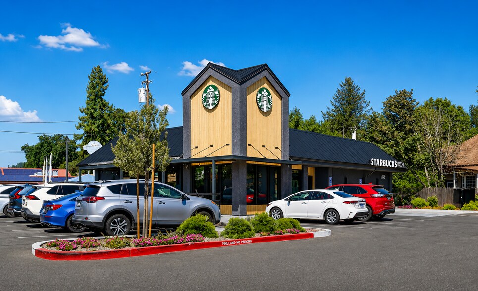 Primary Photo Of 788 S Main St, Willits Fast Food For Sale