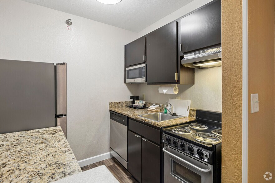More Photos Of 11309 Abercorn St, Savannah Hotel For Sale