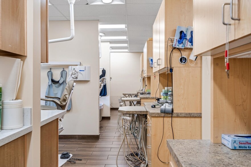 More Photos Of 1866 B St, Hayward Medical For Sale
