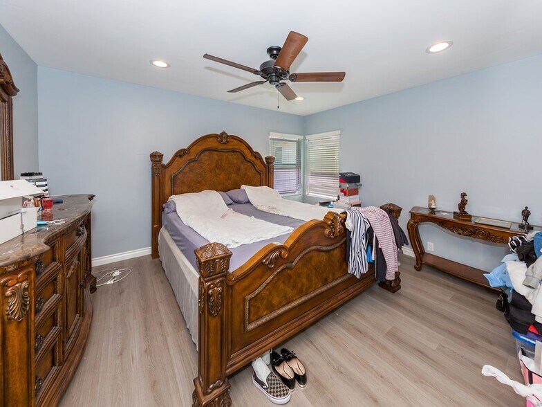 More Photos Of 5941 Willowcrest Ave, North Hollywood Apartments For Sale