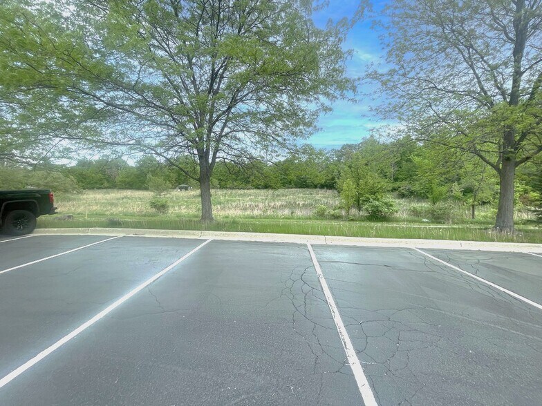 More Photos Of 2130 Point Blvd, Elgin Medical For Lease