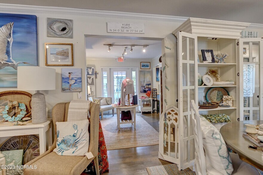 More Photos Of 5018 Oleander Dr, Wilmington Office Residential For Sale