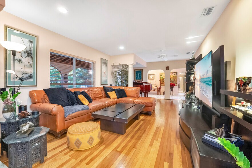 More Photos Of , Miami Multifamily For Sale