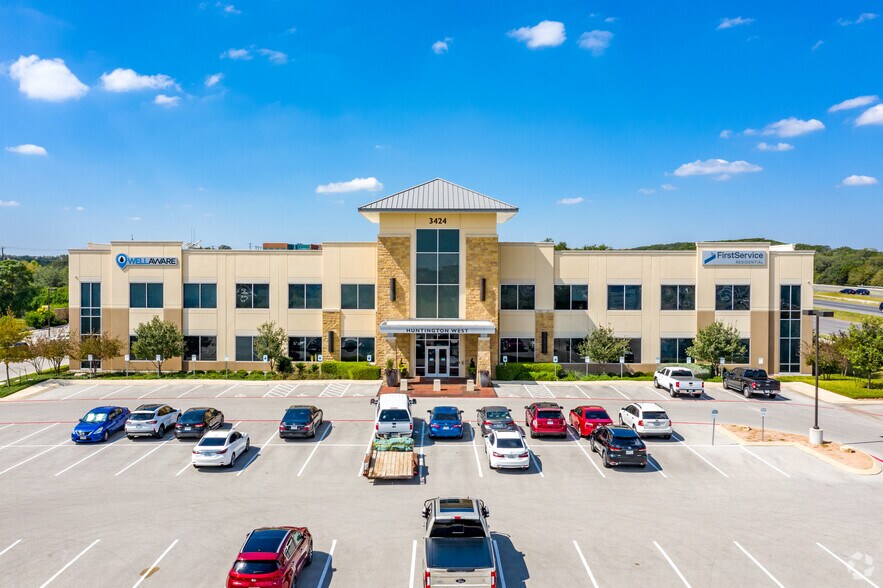 More Photos Of 3424 Paesanos Pky, Shavano Park Office For Lease