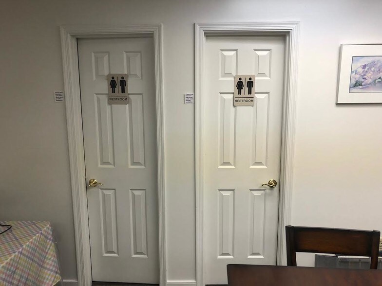 More Photos Of 2217 Princess Anne St, Fredericksburg Office Residential For Lease