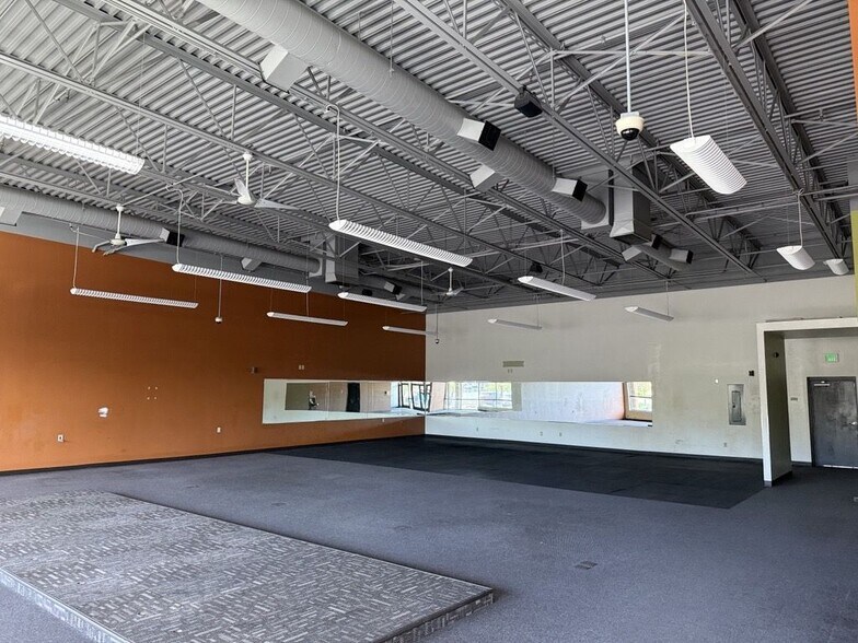 More Photos Of 101 E Hastings Rd, Spokane Unknown For Lease