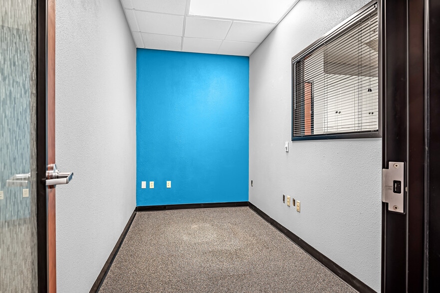 More Photos Of 9401 E Stockton Blvd, Elk Grove Office Residential For Sale