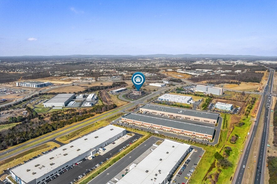 More Photos Of 11220 Assett Loop, Manassas Office For Lease