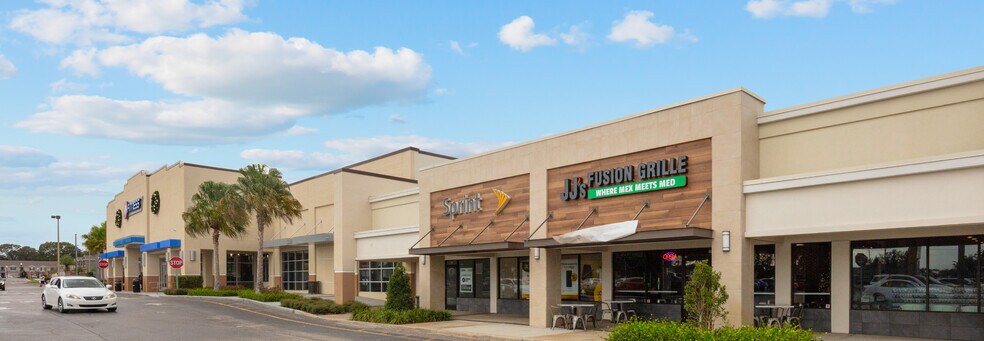 More Photos Of 4270 Aloma Ave, Winter Park Unknown For Lease