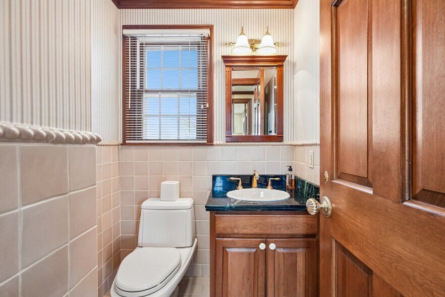 More Photos Of 37 Park Ave, Lyndhurst Office For Sale