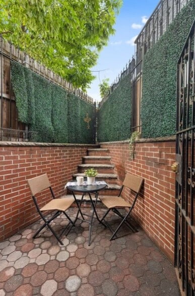 More Photos Of 664 Henry St, Brooklyn Apartments For Sale