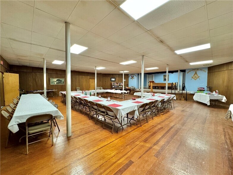 More Photos Of 439 NE Main St, Easley Lodge Meeting Hall For Sale