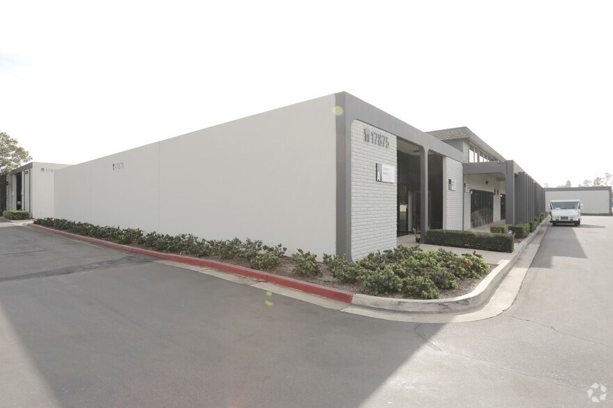 More Photos Of 17875 Sky Park Cir, Irvine Light Manufacturing For Lease