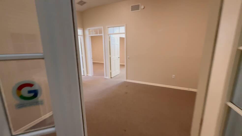 Primary Photo Of 10621 Airport Pulling Rd, Naples Unknown For Lease