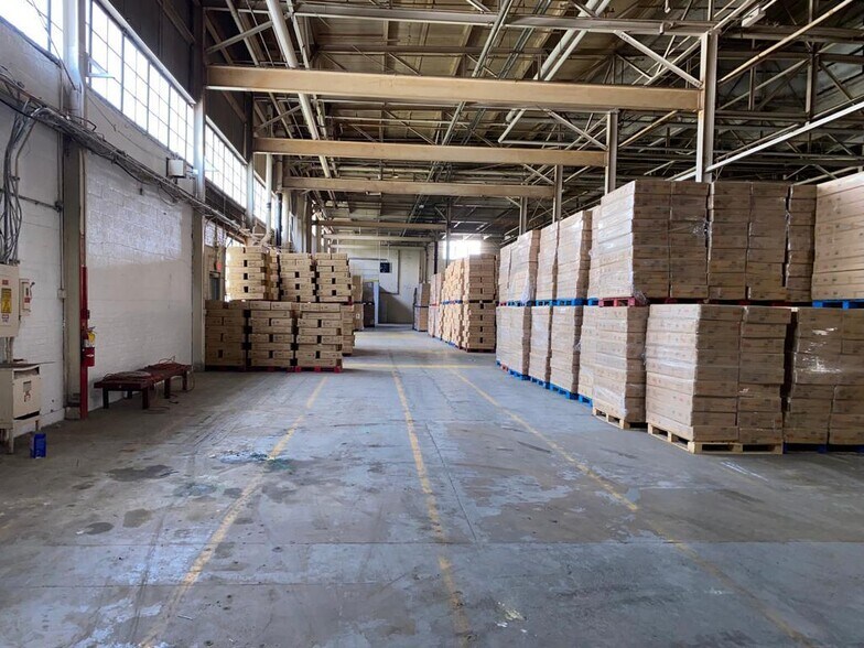 More Photos Of 345 E Weymouth Rd, Buena Manufacturing For Lease