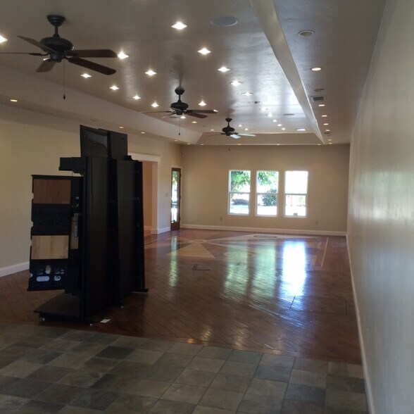 More Photos Of 823 N Emerald Ave, Modesto Warehouse For Lease