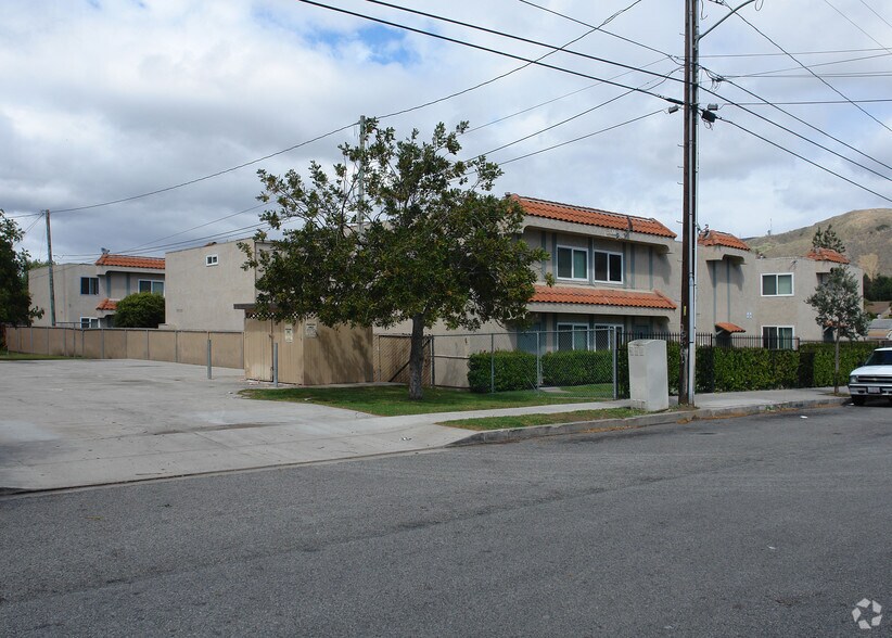More Photos Of 401-433 W Ramona St, Ventura Apartments For Sale