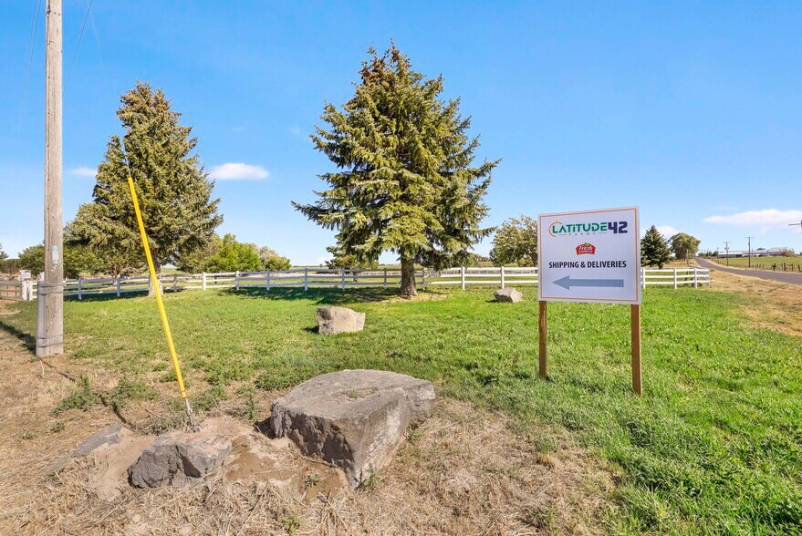 More Photos Of 4074 N 2000 E, Filer Warehouse For Sale