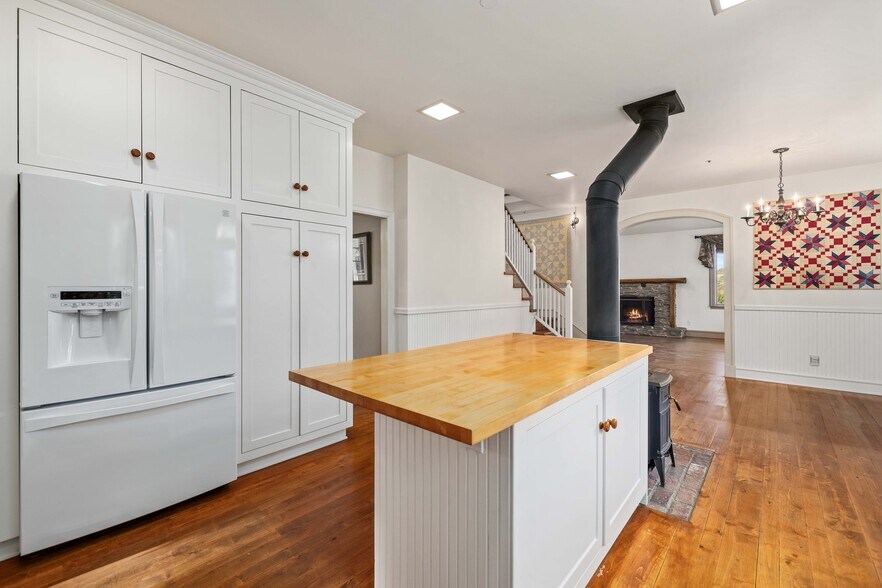 More Photos Of 11660 Lonesome Valley Rd, Leona Valley Specialty For Sale