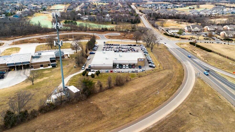 More Photos Of 6801 Hedge Lane Ter, Shawnee Showroom For Sale