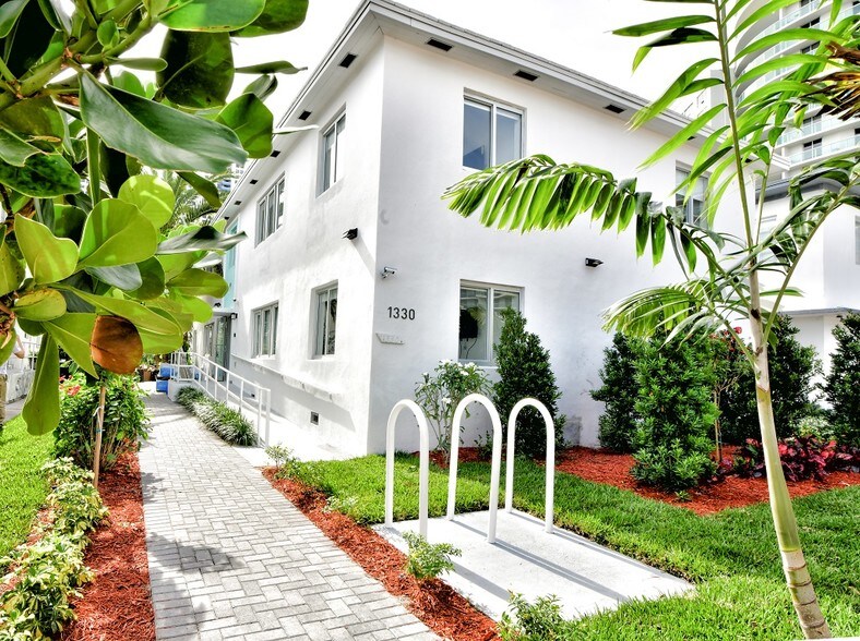 More Photos Of 1330 15th St, Miami Beach Apartments For Sale
