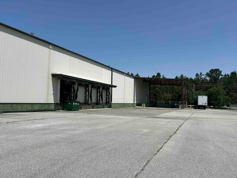 More Photos Of 3014 Industrial Park Rd, Millen Manufacturing For Lease