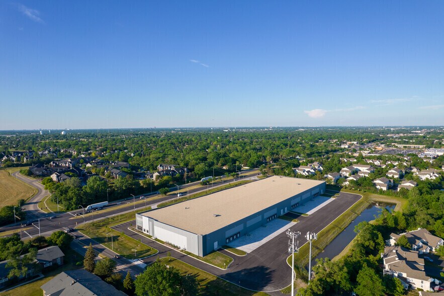 More Photos Of 1 E North Ave, Glendale Heights Warehouse For Lease