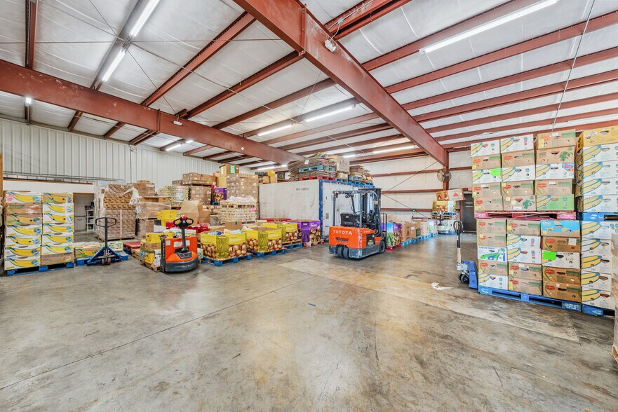 More Photos Of 4344 Arnold Ave, Naples Warehouse For Sale