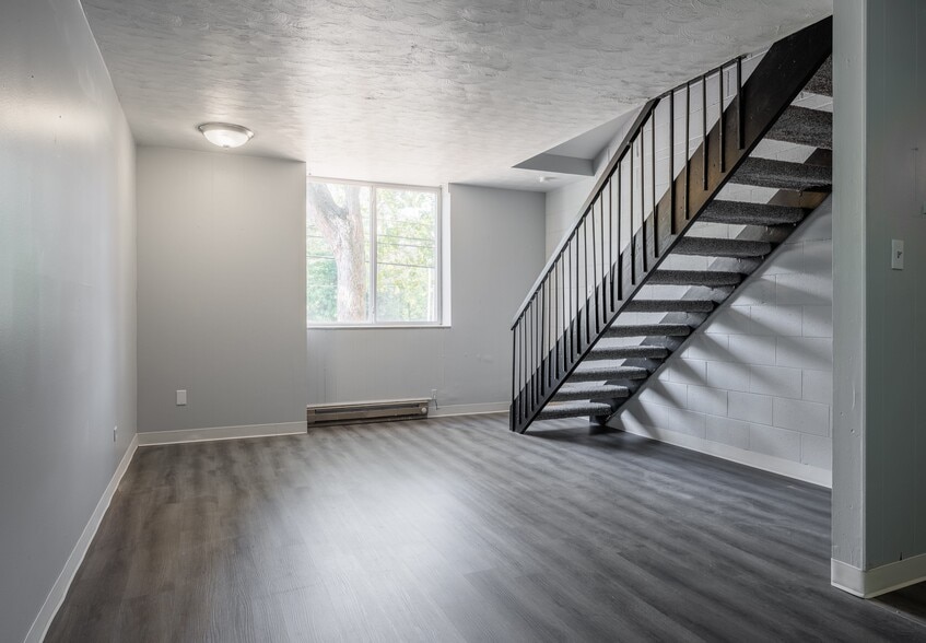 More Photos Of , Carbondale Multifamily For Sale