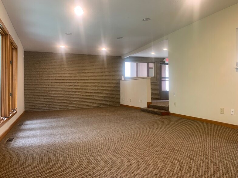 More Photos Of 1821 Fulton Dr NW, Canton Office For Sale