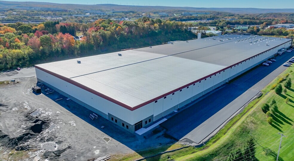 More Photos Of 225 Enterprise Way, Pittston Township Warehouse For Lease