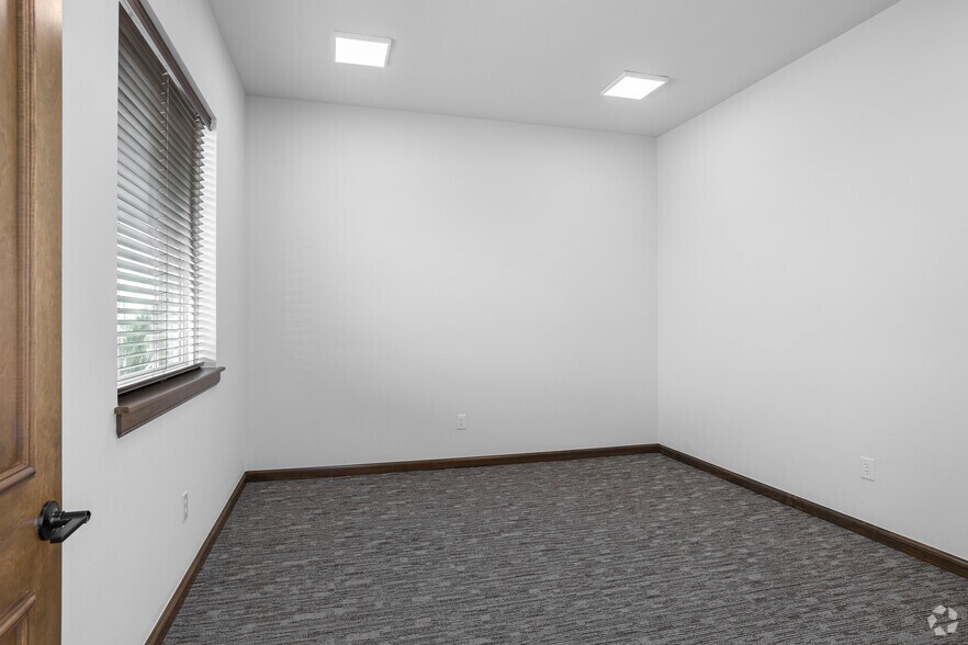 More Photos Of 17800 Knox Farm Rd, Edmond Unknown For Lease