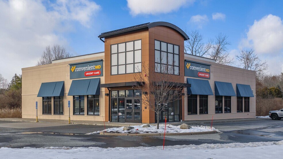 Primary Photo Of 424 Russell St, Hadley Medical For Sale